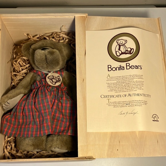 Bonita Bear Tessica First Edition Limited #1402. - Picture 3 of 6
